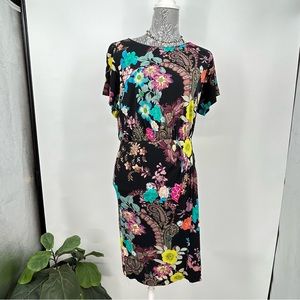 Etro Milano midi floral summer short sleeve dress size US 6, EU 42 Milano Italy.